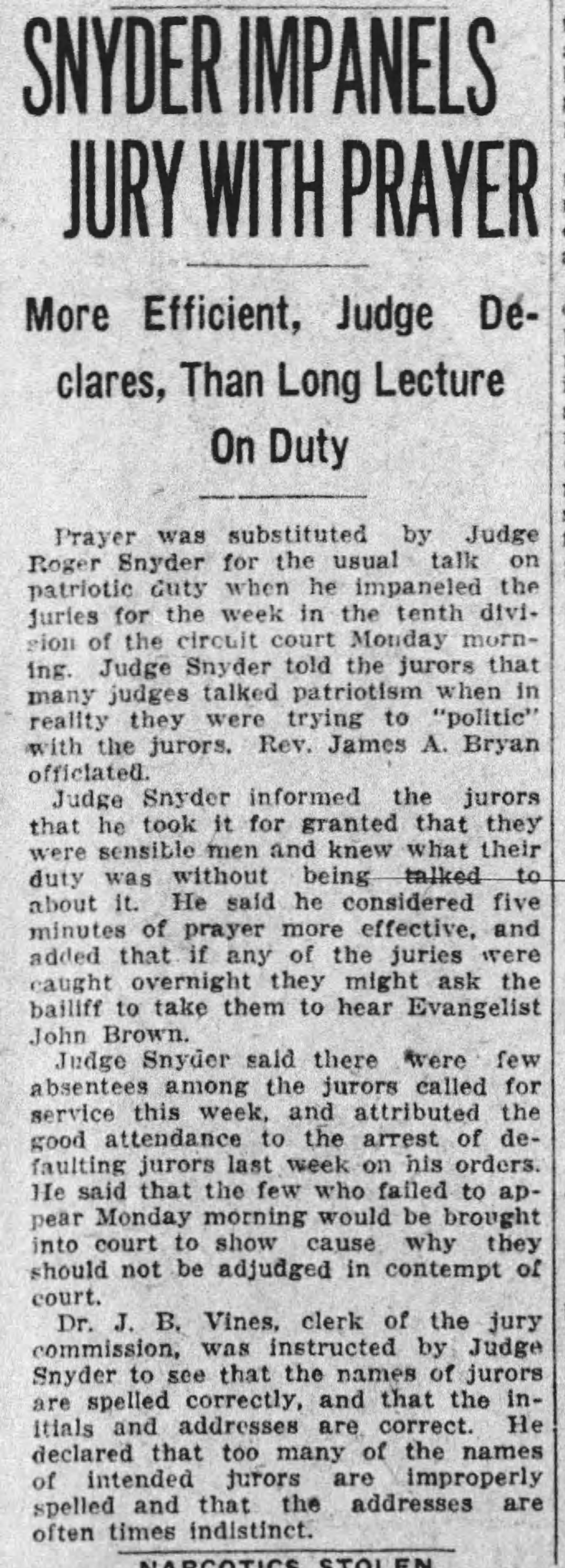 Snyder  Impanels Jury With Prayer